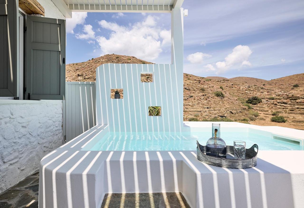 Wise Luxury Suites Kíthnos Exterior foto